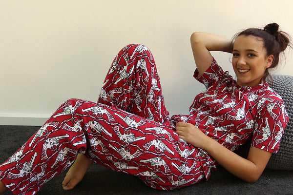 womens pyjama tee 190 gsm warm guns red